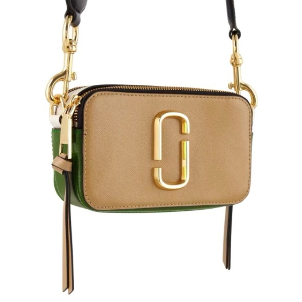 Marc Jacob’s, shoulder bag/clutch, tan & green. Never been used!
